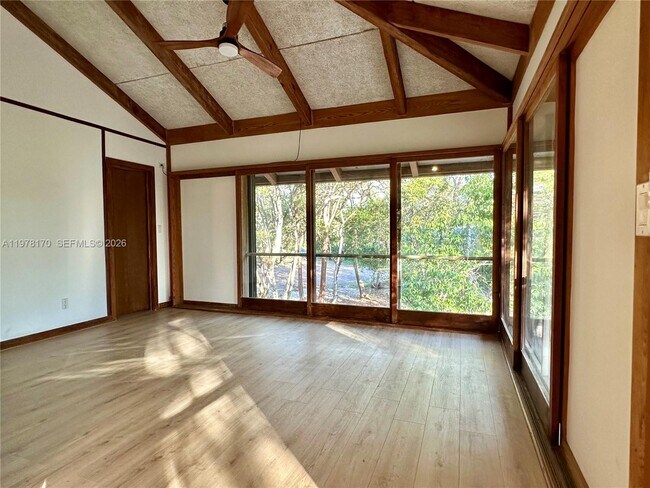 Building Photo - 17010 SW 77th Ave