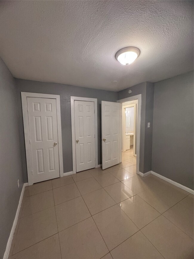 Building Photo - 4807 Mallow St