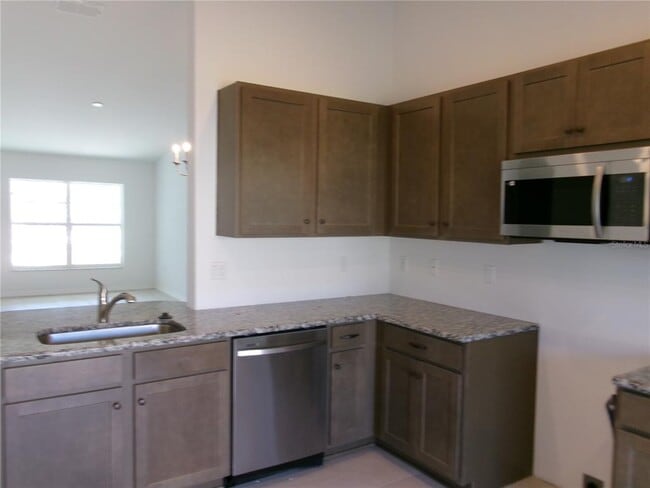 Building Photo - 18 Whetstone Ln