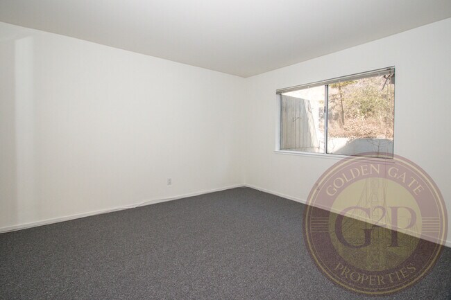Building Photo - Corona Heights - 3 BR, 2.5 BA Condo 1,586 Sq. Ft. - 3D Virtual Tour, Parking, Patio