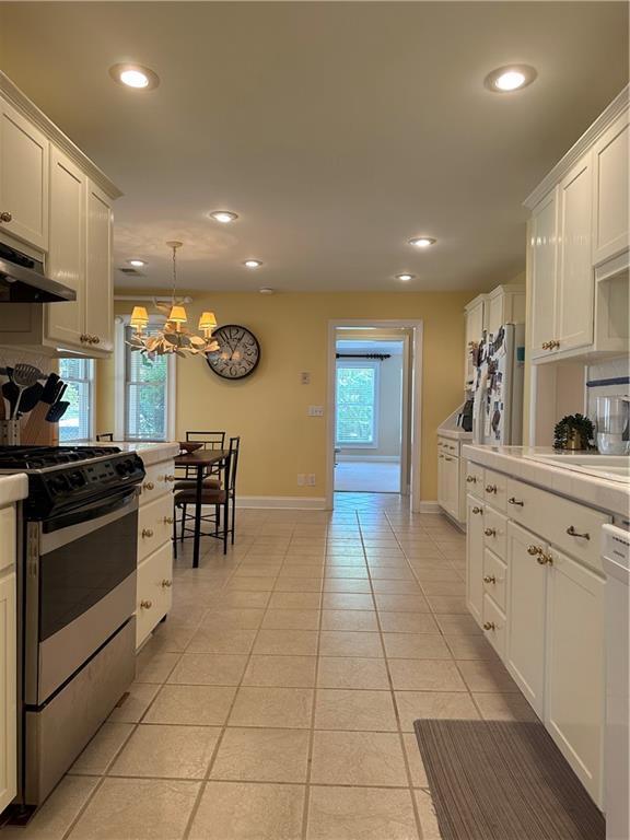 Building Photo - 2705 Shadow Pine Dr