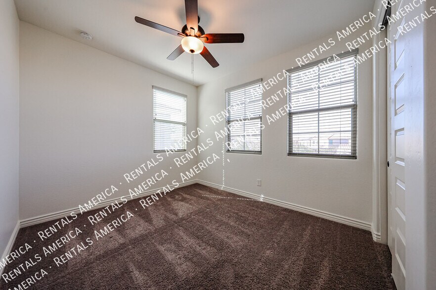 Building Photo - 22483 N 95th Dr