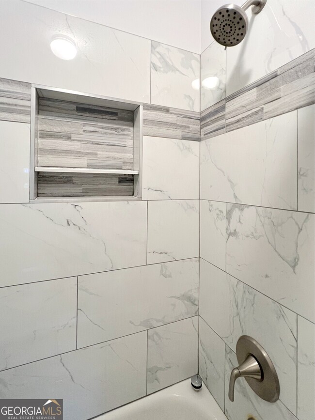 Building Photo - 1924 Riverlanding Cir