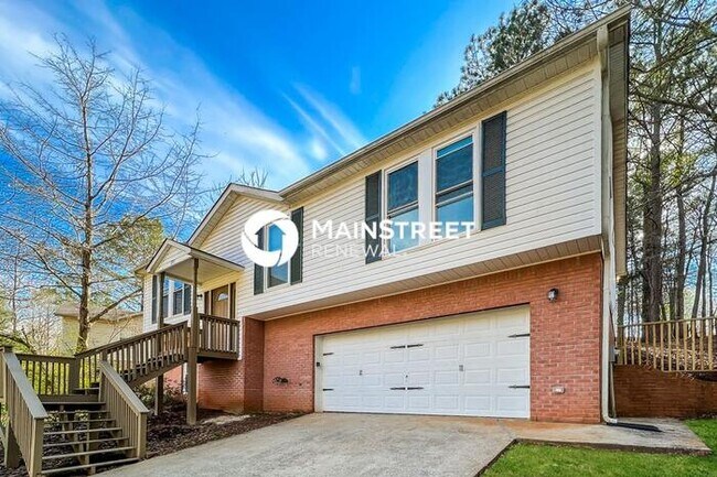 Building Photo - 4 Bedroom Pet-Friendly Home in MONTEVALLO, AL with Main Street Renewal