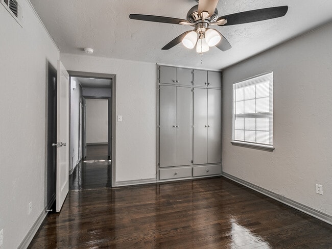 Building Photo - 3816 NW 20th St