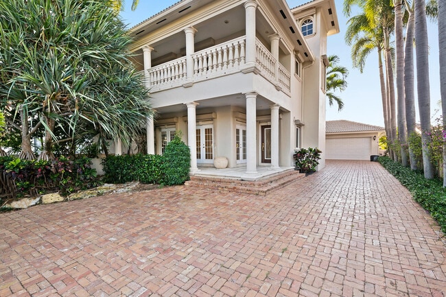 Building Photo - 413 Coconut Isle Dr