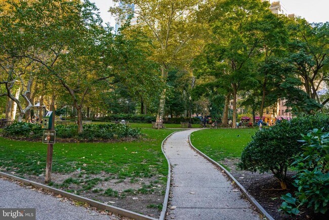 Building Photo - 1836 Delancey St