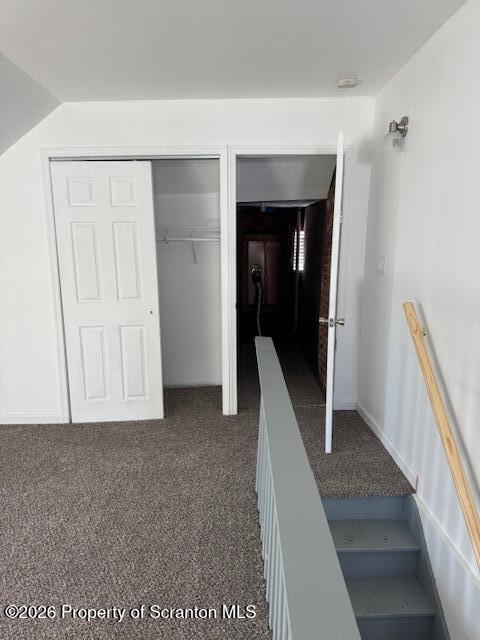 Building Photo - 945 William St