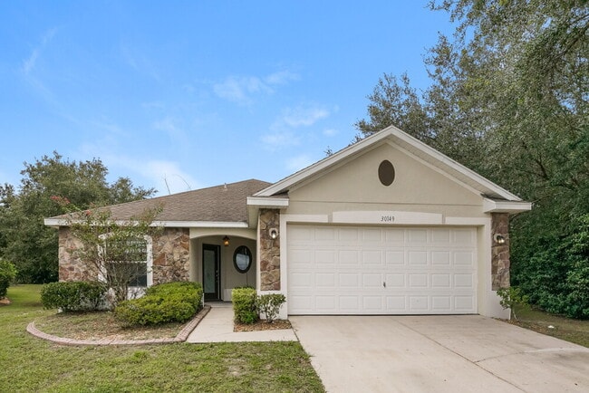 Building Photo - 30149 Sandbunker Ln