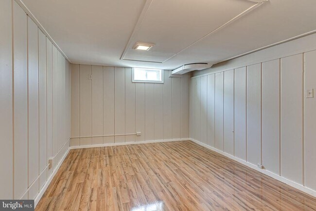 Building Photo - 2722 Jefferson Dr