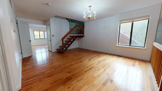 Building Photo - 602 Sanderling Ct