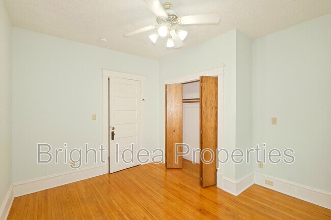 Building Photo - 2535 Aldrich Ave S