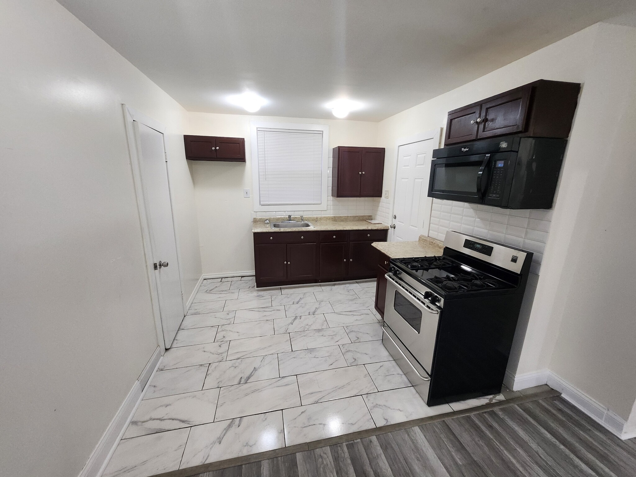 KITCHEN - 8285 Indiana St