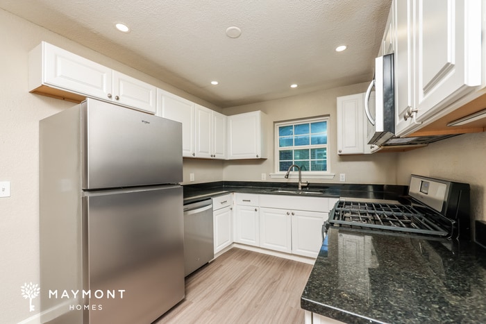 Building Photo - 1113 Westmoreland Dr