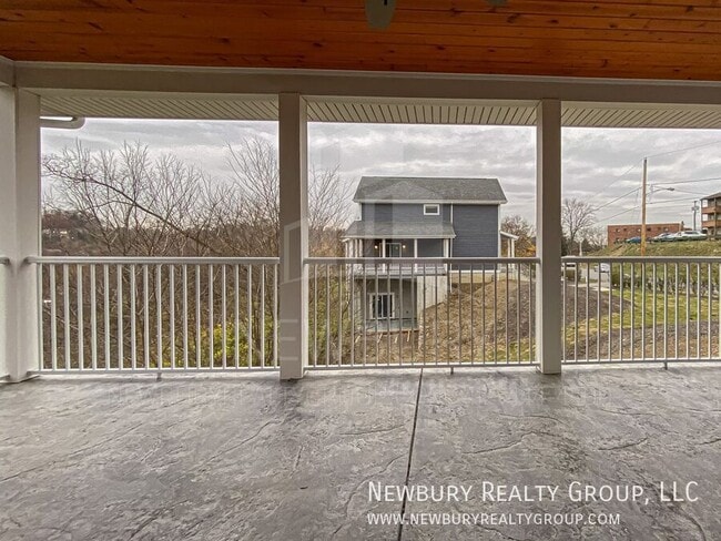 Building Photo - 1819 Chessland St