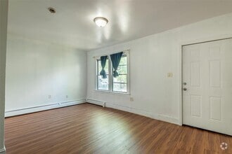 Building Photo - 90-13 181st St
