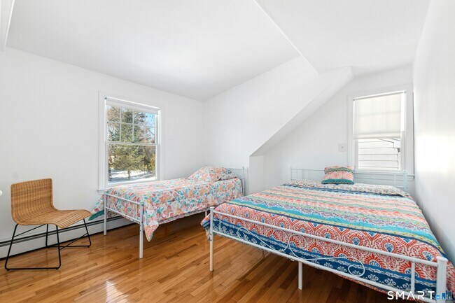 Building Photo - 201 Judd St