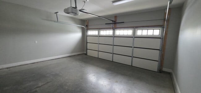 Building Photo - 418 Mcchrystal Dr