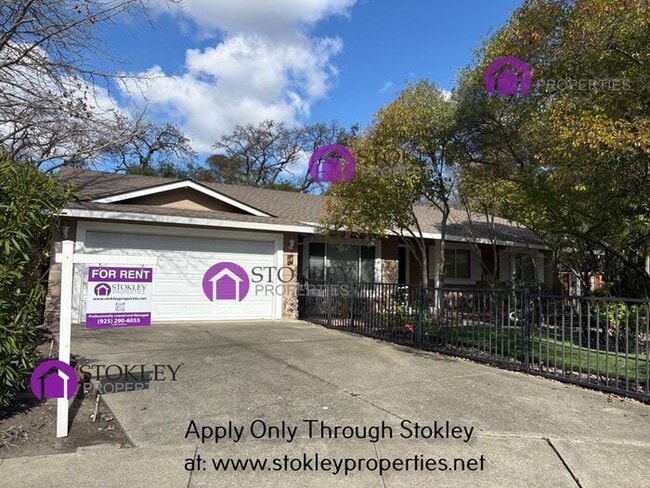 Building Photo - 18 Bonnie Pl