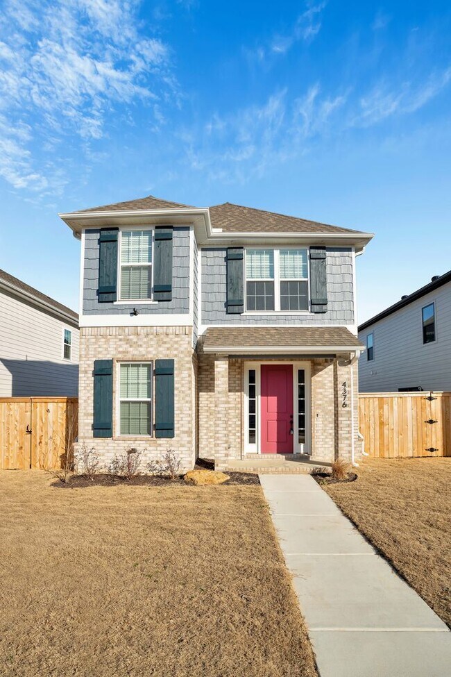 Building Photo - Beautiful 4 Bed 4.5 Bath New construction Home off of Rupple!! Pre-Leasing for Summer!