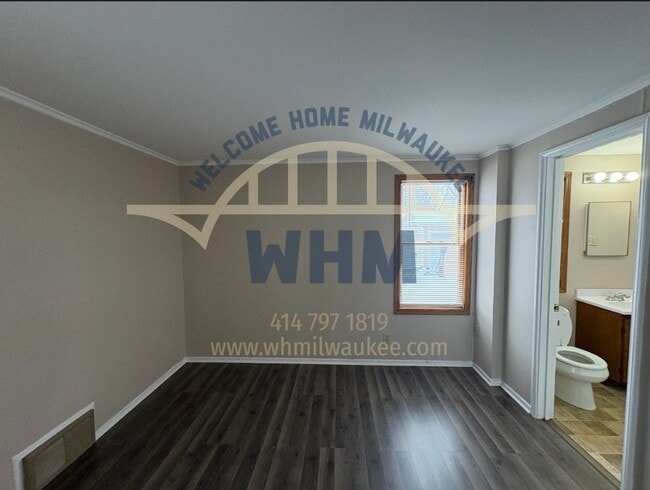 Building Photo - 4508 W Crawford Ave