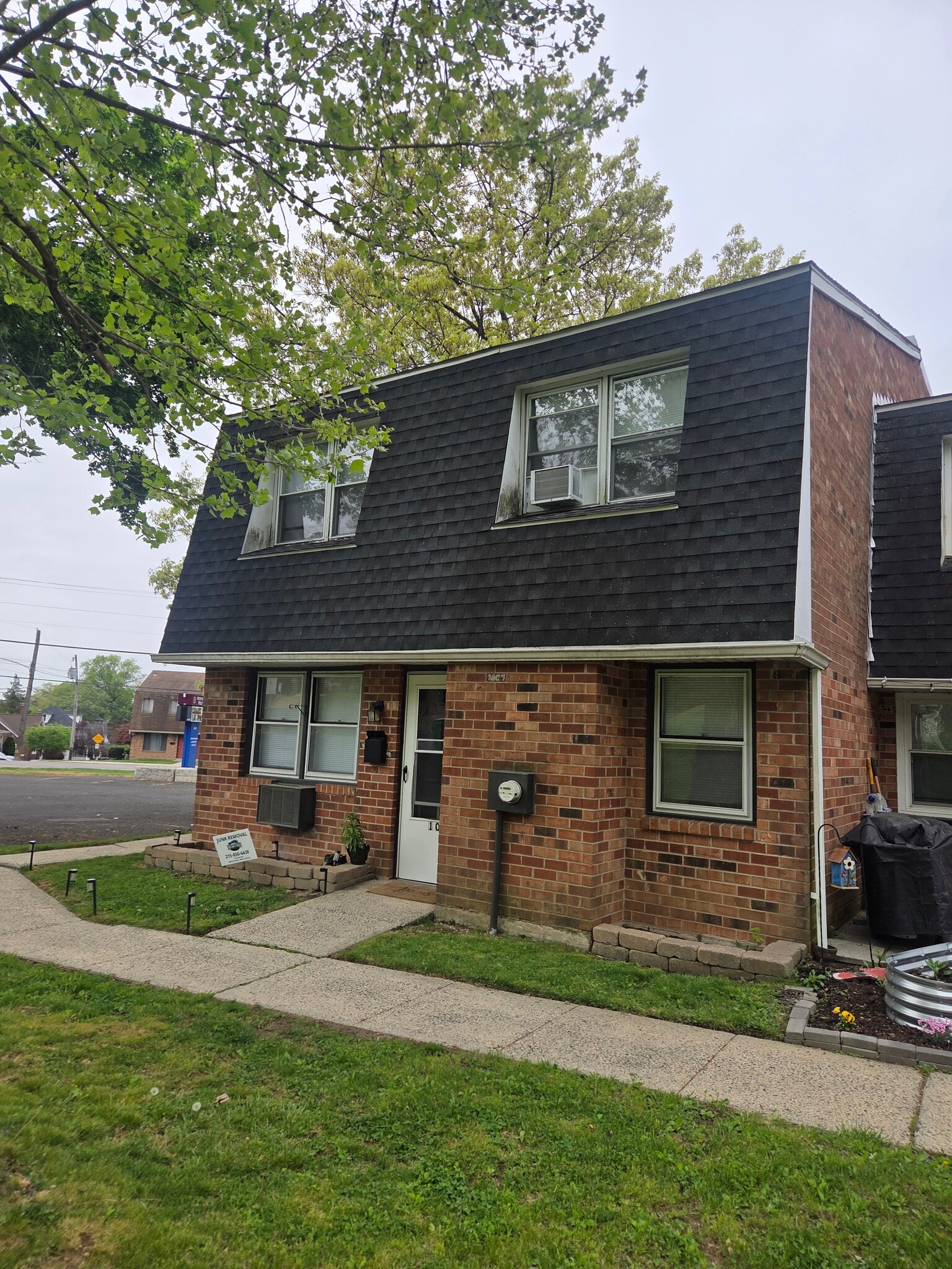 Building Photo - 2539 Jenkintown Rd