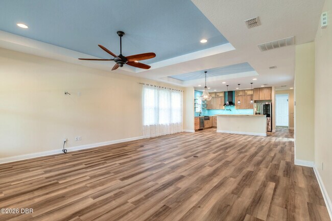 Building Photo - 21 Smiling Fish Ln