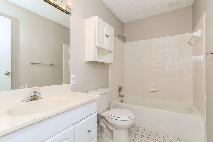 Building Photo - 1737 Amarillo Dr