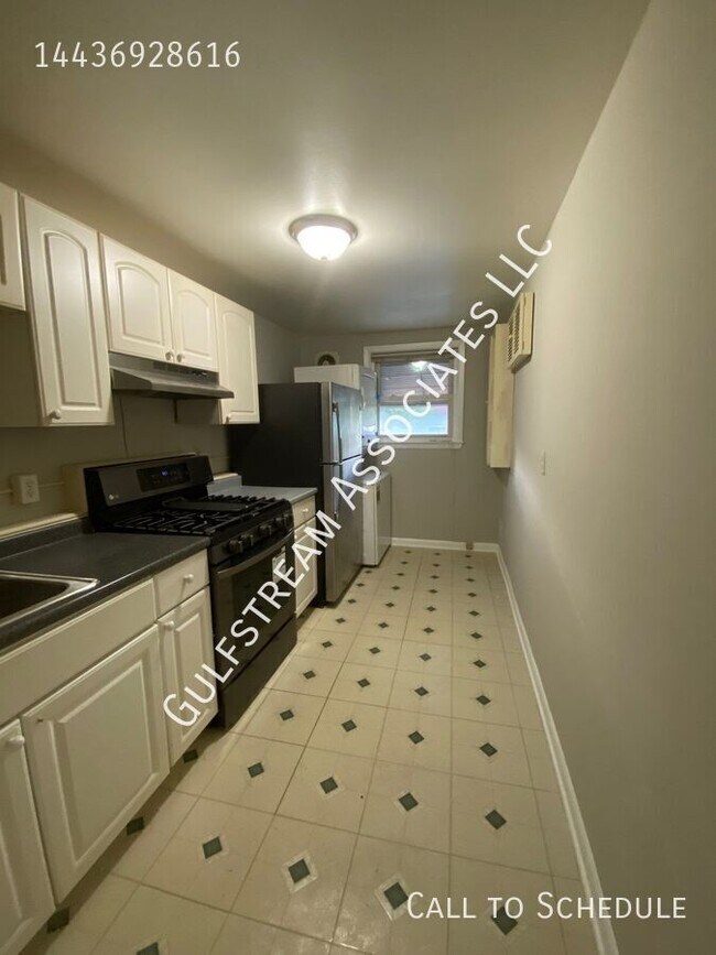 Primary Photo - 3804 W Bay Ave