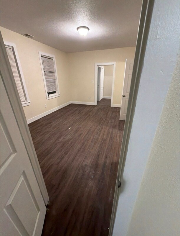 Building Photo - 2459 S 8th St