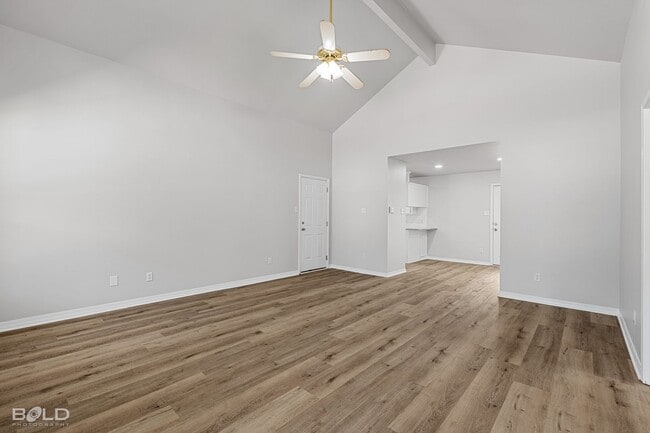 Building Photo - Check Out this 3 bed 2 bath in North Shreveport!