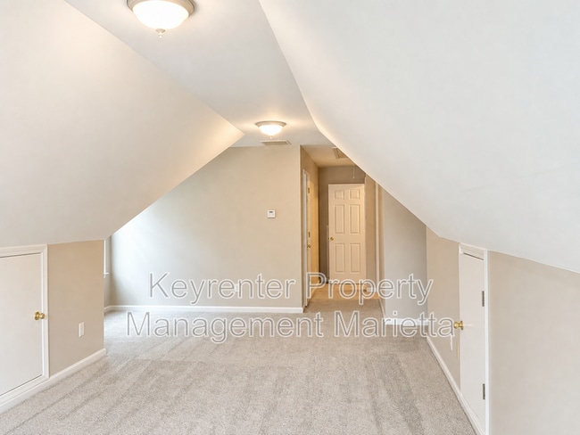 Building Photo - 2220 Rosemoore Walk NE