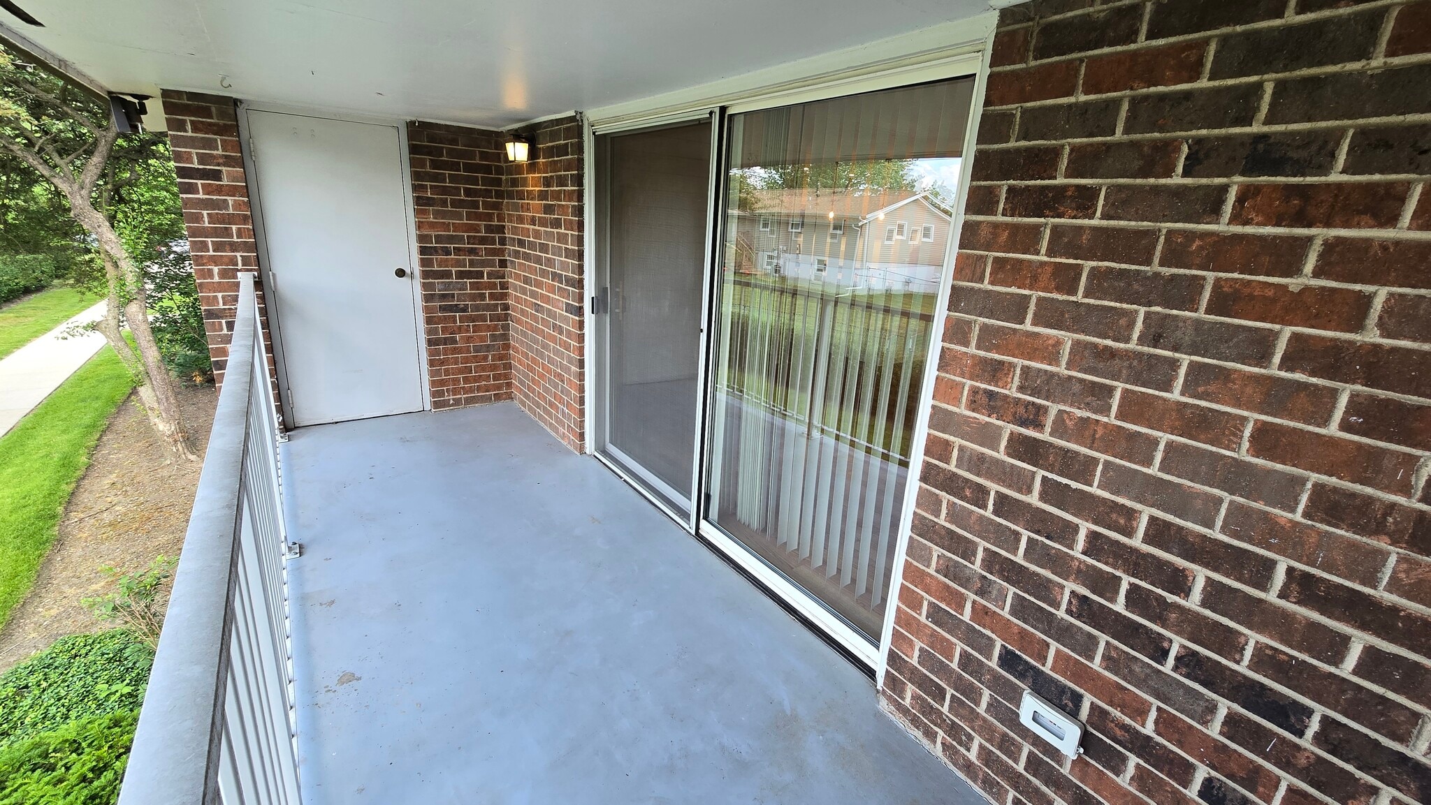 Building Photo - 1104 Mercury Dr
