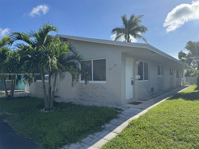 Primary Photo - 1431 N 14th Way