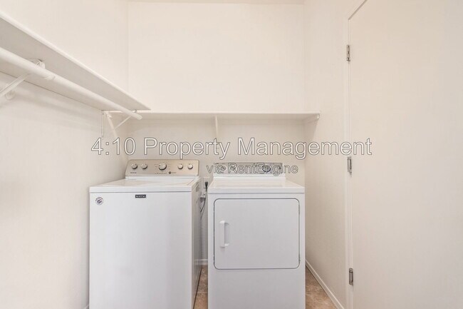 Building Photo - 45305 Balboa Dr