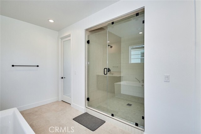Building Photo - 27594 Juniper Ln