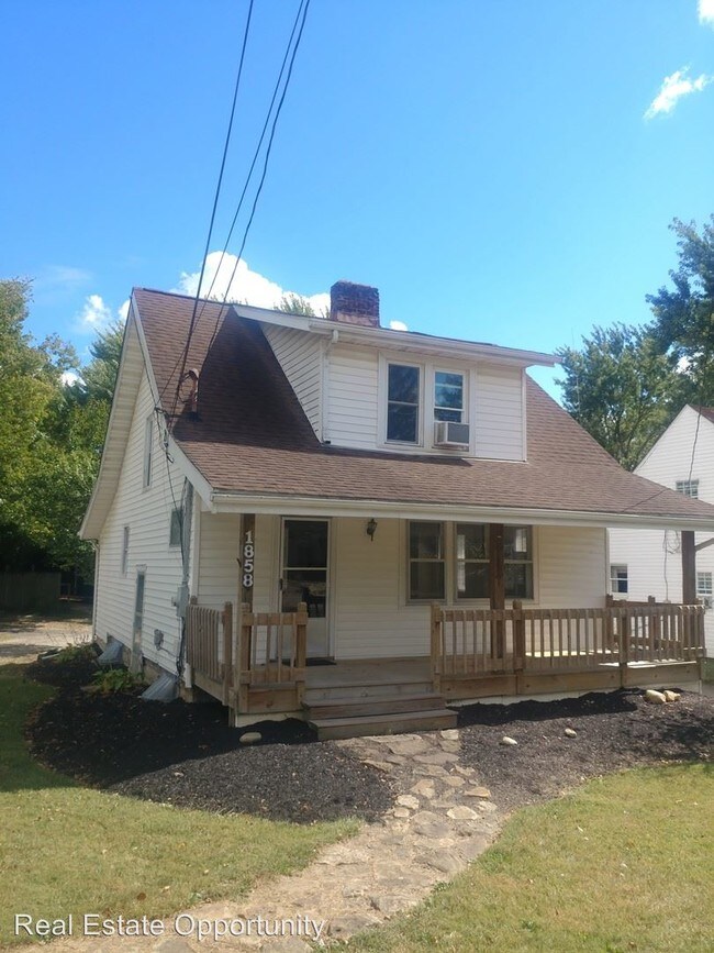 Primary Photo - 2 br, 1.5 bath House - 1858 Harrisburg Pike