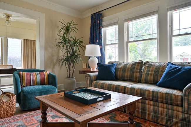 Building Photo - 1799 Flagler Ave NE