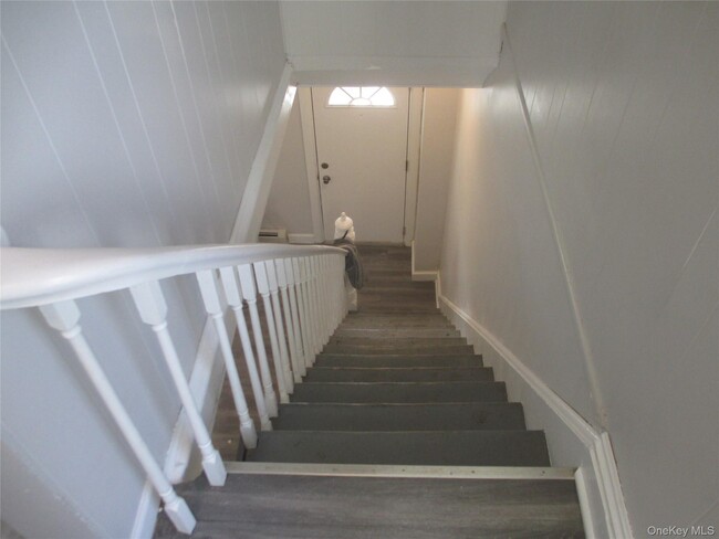 Building Photo - 40 W Broad St