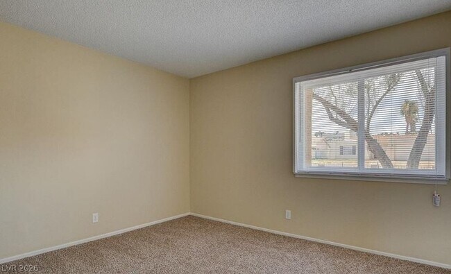 Building Photo - 3834 Cirrus Ave