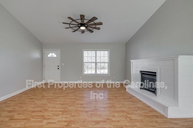 Building Photo - 1111 Quail Haven Dr