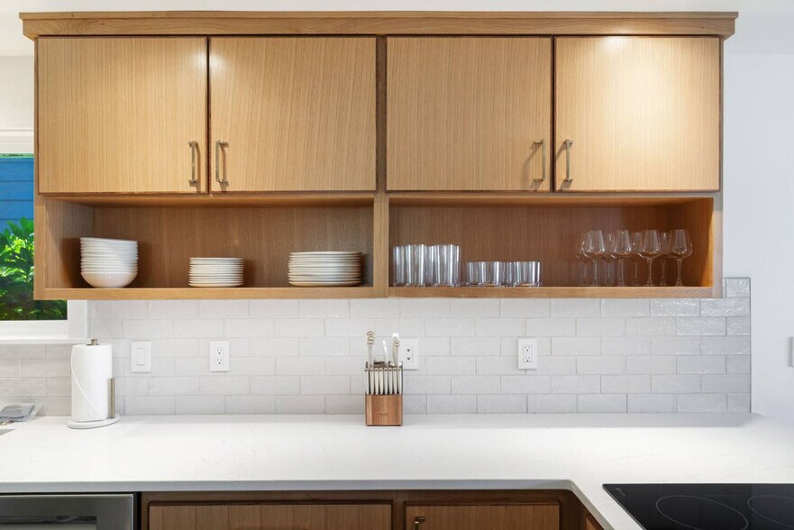 Building Photo - 9740 2nd Ave NW