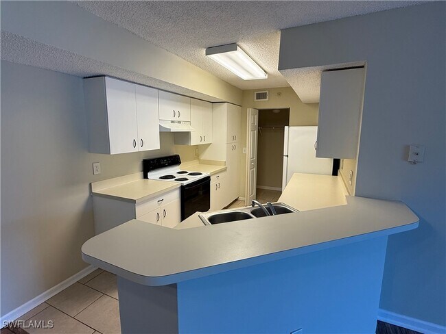 Building Photo - 13621 Eagle Ridge Dr