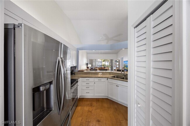 Building Photo - 7050 Barrington Cir