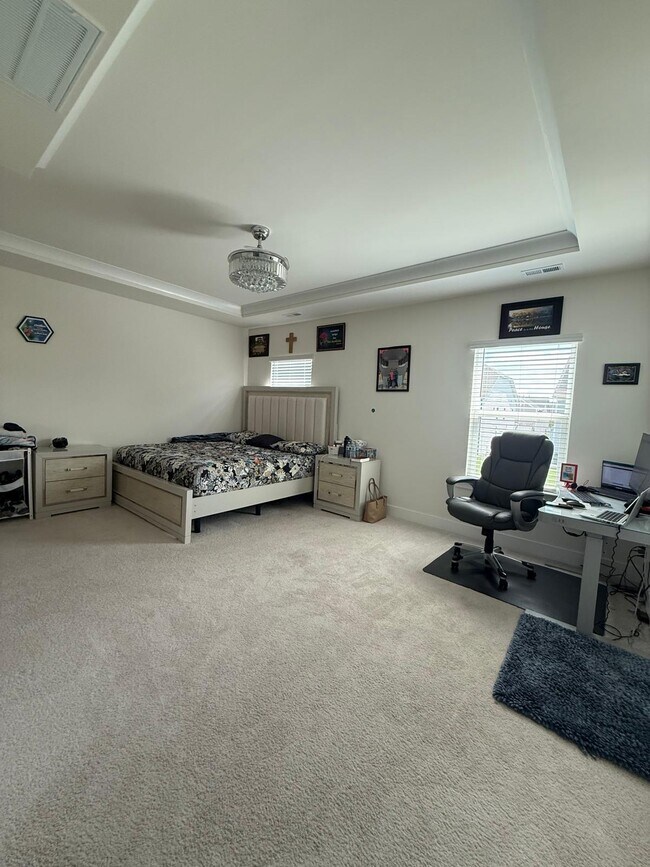 Building Photo - 113 Gabbro Pl
