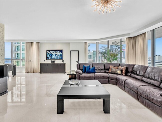 Building Photo - 3535 S Ocean Dr