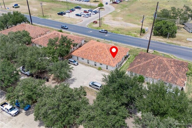 Building Photo - 604 Buena Vista Dr