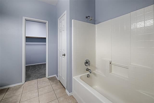 Building Photo - 502 Hickory Ln