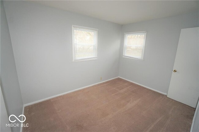 Building Photo - 2120 W Kessler Blvd N Dr