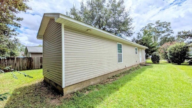 Building Photo - 8660 Figland Ave